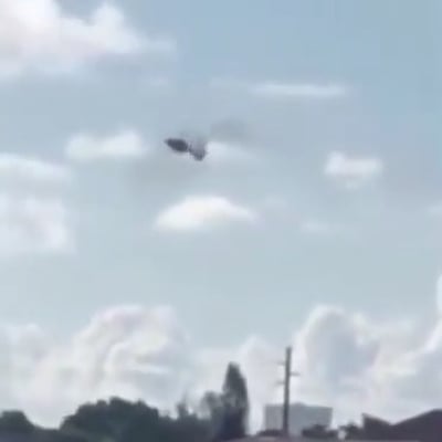 תיעוד מפחיד: המסוק עולה באש, מסתחרר - ומתפרק לשניים | 14 נהרגו 