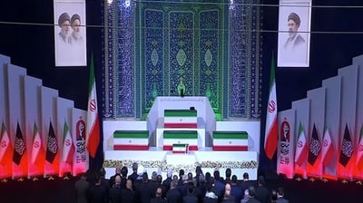 מיליונים נפרדו בטהראן מהדיקטטור המחוסל; זו הסיבה שמוג'טבא חמינאי נעדר