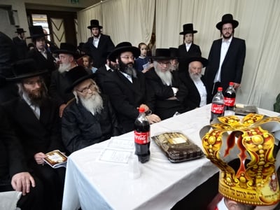 מסיבת חומש בדושינסקיא לונדון