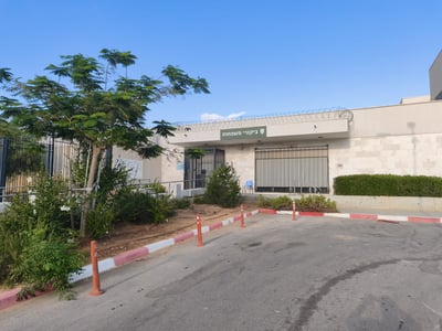 כלא 10