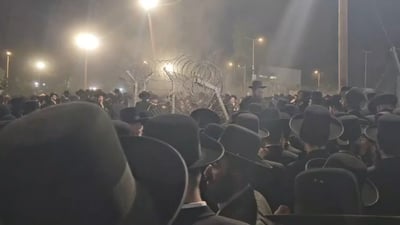 מהומה בעצרת גור: המשטרה - "אין לנו איך לבלום אותם"