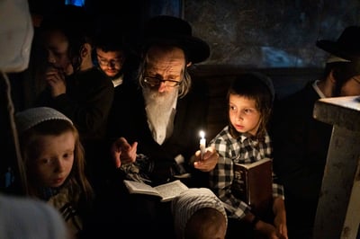 ליל תשעה באב בשכונת 'מאה שערים'