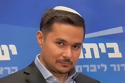 חבר הכנסת דן אילוז עבר למפלגת ישראל ביתנו לאחר שעזב את הליכוד