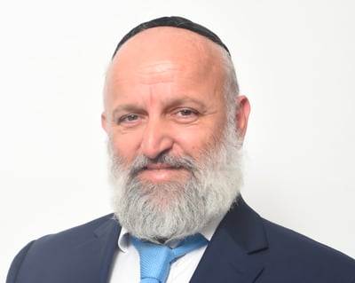 זה חבר הכנסת שיחליף את דן אילוז: שבתאי קטש בראיון