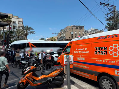 בני ברק: ילד בן 7 נלכד מתחת לאוטובוס - פונה במצב בינוני