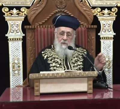 הראשון לציון הגר"י יוסף במתקפה חריפה על היועמ"ש: "תקבל את המכה שלה"