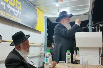 חבר המועצת זועק בעצרת: "לא מעניין אותם בחורי הישיבות"