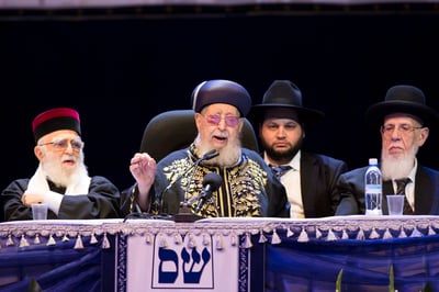 הגר"ע יוסף בעצרת בחירות של מפלגת ש"ס