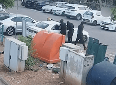 חוליית שודדים שפעלה נגד שליחים בלוד וברמלה נתפסה בידי המשטרה