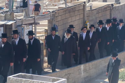 האדמו"ר מויז'ניץ ירושלים שליט"א בביקורו בארץ הקודש