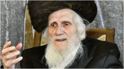 הסתלק לבית עולמו: הגאון רבי מרדכי אויערבאך זצ"ל