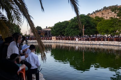 האדמו"ר מתולדות אברהם יצחק שליט"א בתשליך