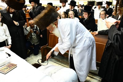 ערב יום כיפור בחצר הקודש לעלוב