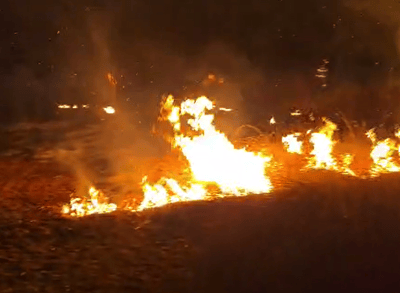 הצתה בכניסה לכלא 10 במהלך שמחת בית השואבה