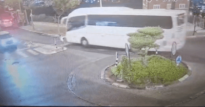 ילד נדרס באוטובוס בביתר עילית – ובחסדי שמיים ניצל