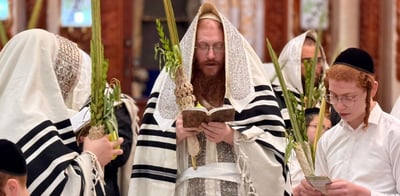 ביקורי גומלין בין האדמו"רים: כך חגגו קאליב וסקולען בצוותא