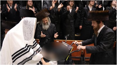 הקפות שניות בחצר הקודש ביאלה בני ברק | צילום: דוד ארזני