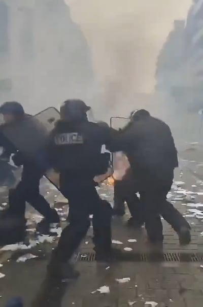 צרפת בוערת: הפגנה פרו־פלסטינית ב־7.10 נאסרה