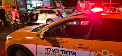 כוחות החירום בזירת התאונה, הלילה