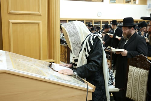 בְּתַחֲנוּן וּבִתְפִלָּה פָּנֶיךָ נְקַדֵּם | סליחות ראשונות בחצה"ק ערלוי