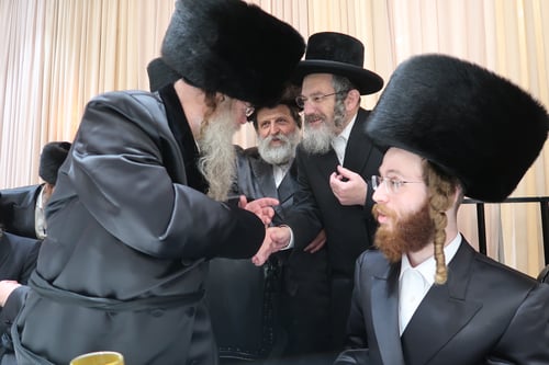 שושלות חסידיות מתאחדות: החתונה שריגשה את ביתר עילית