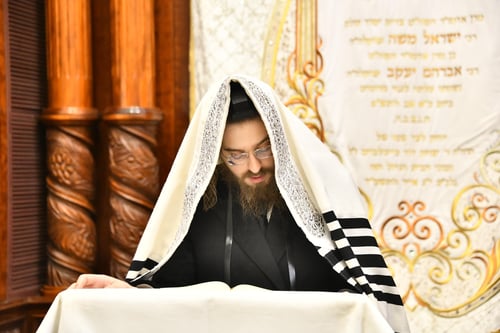 מִנְהָג שֶׁל מִצְוָה: בסידור 'עבודת השם', כך התיר הרבי מסאדיגורה את נדריו