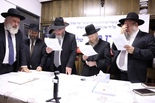 רגעי קדושה נעלים, עת הסיר המשגיח רבי דן את הגזירות מעם כלל ישראל