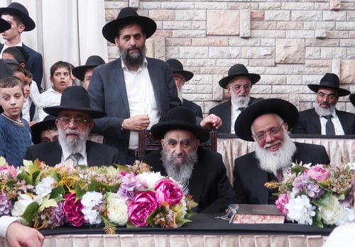 שמחת קודש ב'פורת יוסף': ראש הישיבה חיזק וריגש - והמעמד הרקיע שחקים