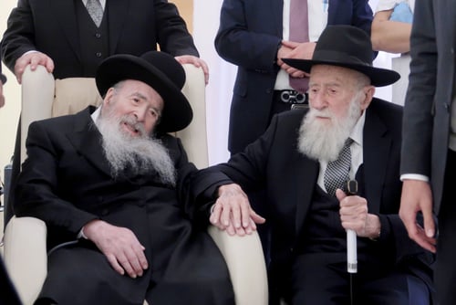 לאחר שנה שלא יצא מביתו: הגר"י עדס ריגש את ירושלים בחתונת נכדו