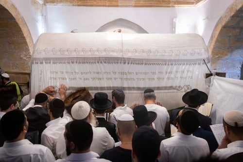 רגע לפני הקריסה: תיעוד מרגש מקבר רחל אמנו ביום ההילולא - תפילות ודמעות