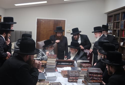 כמנין שם הוויה | הרבי מסקווירא מבורו-פארק ביקר במעונם של 26 אדמו"רים בארה"ב 