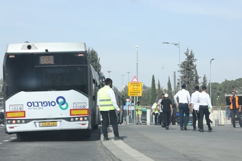 מערך שלם של תפילות: מאות אלפים בציונה של רחל אמנו ביום ההילולא