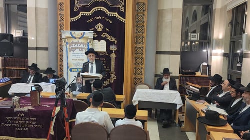 כך ציינו בירושלים את הילולת רבה של בני ברק | צפו בתיעוד