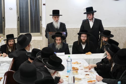 נמלט מגזירת מוות: הבן שניצל כי לא הצטרף לרכב אביו – כך הרבי ריגש את החסידים