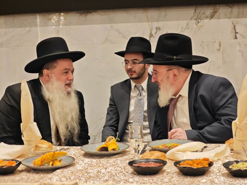 הרב יגאל כהן התרגש: "מרן הרב עובדיה זצ"ל מחזיר לי על הנאמנות שהייתה לי כלפיו"