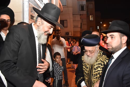 הראשל"צ חשף: מתי אכל מרן זי"ע קוביות שוקולד? ובאיזה גיל סיים את הש"ס?
