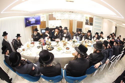 האדמו"ר מזוועהיל כינס את הנאמנים של החסידות בדינר מיוחד