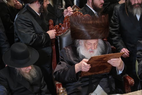 הרבי הנגיד מהורדנקא חיתן, עשרות אדמו"רים לצד המוני גבאי צדקה נהרו לשמחה