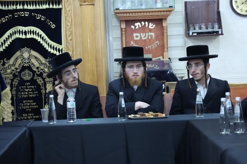 עשרות אלפי שקלים לכל אסיר; זהו הסכום שקיבלו שלושת האברכים שנעצרו ונכלאו בכלא הצבאי | צפו