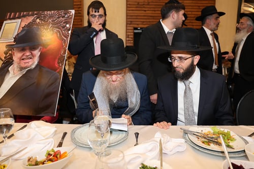 שמחה מהולה בגעגוע: גלריית ענק מנישואי נכד הגר"מ מאזוז זצ"ל