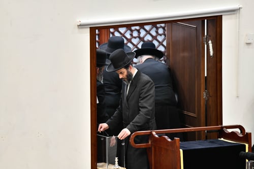 מבבצ'יק ועד הרה"צ רבי נחמיה | רגעי השיא של ליל 'זאת חנוכה' בחצר הקודש גור 