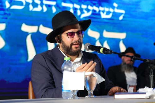 הניגון שכבש את הדרום: אלפים במעמד ההדלקה של הינוקא לאחר חסימות הדרכים
