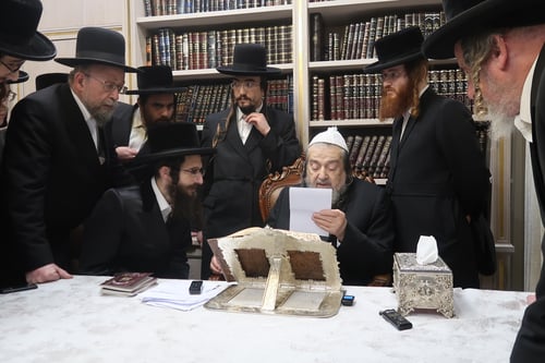 לראשונה מאז הכתרתו | הרבי מישועות יעקב בביקור בהיכלם של גדולי ישראל בארץ