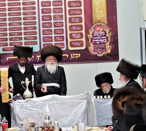 וְיַצְמַח פּוּרְקָנֵה | צפו בתפילות של הרבי מנדבורנה ירושלים במרומי 'הר הזיתים' 