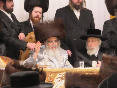 שבת במונסי ושמחה בסאטמר | האדמו"ר מפינסק קרלין בארה"ב