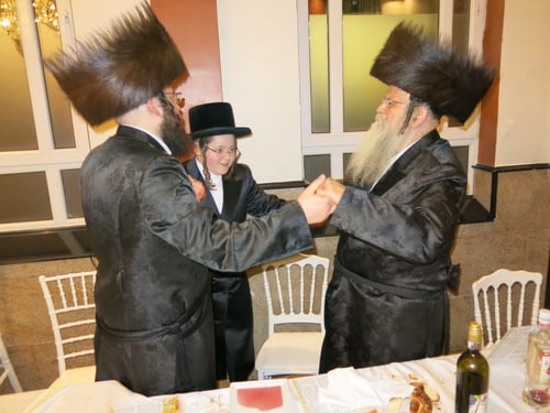 בפאר והדר | שמחת בר המצווה לנכד גאב"ד אנטווערפן