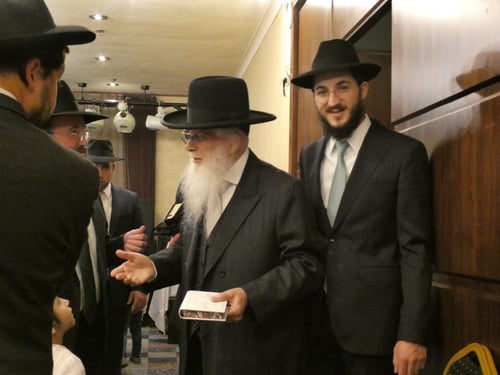 על שפת הכנרת: שמחת הברית לנין גדולי הרבנים • צפו בתיעוד 
