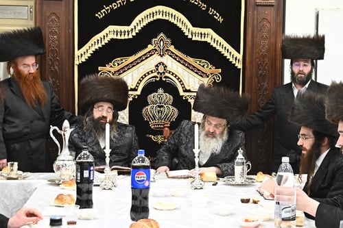 בהשתתפות האח ממונסי: האדמו"ר מזוטשקא אמסנא ערך הילולא לאביו זצ"ל
