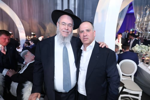 אנשי העסקים החרדים המוכרים התקשרו בברית הנישואין | תיעוד מהחתונה המפוארת