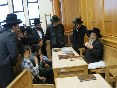 בעיצומו של המתח הביטחוני: ילדי יוצאי איראן התחזקו באנטוורפן | צפו